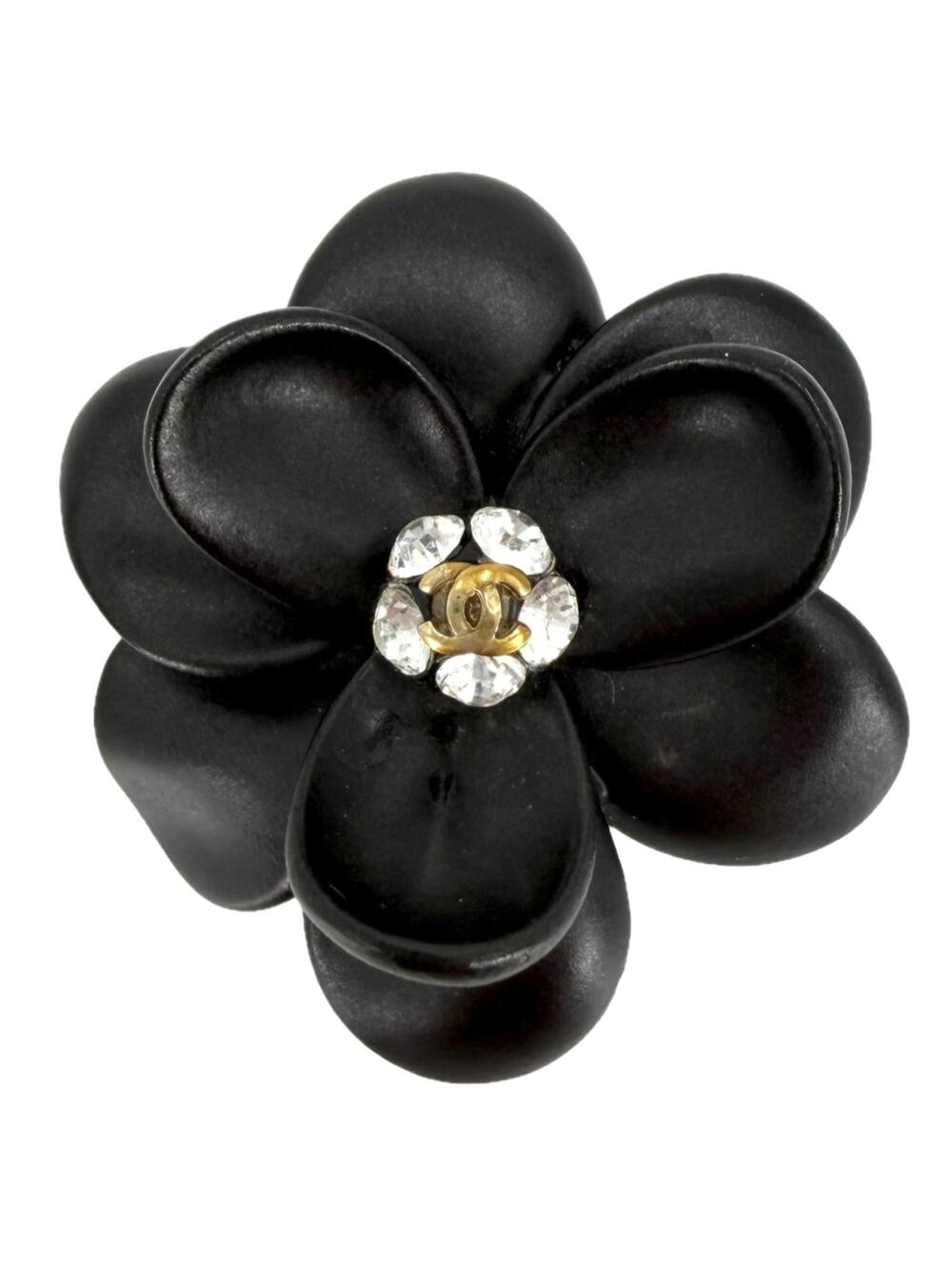 Chanel Cc Logo Flower Brooch Metal #343267C66B